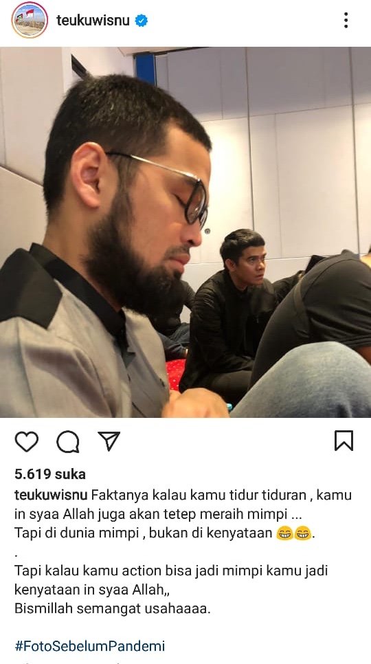 9 Unggahan Caption Candaan Lucu Teuku Wisnu, Bikin Good Mood Naik!